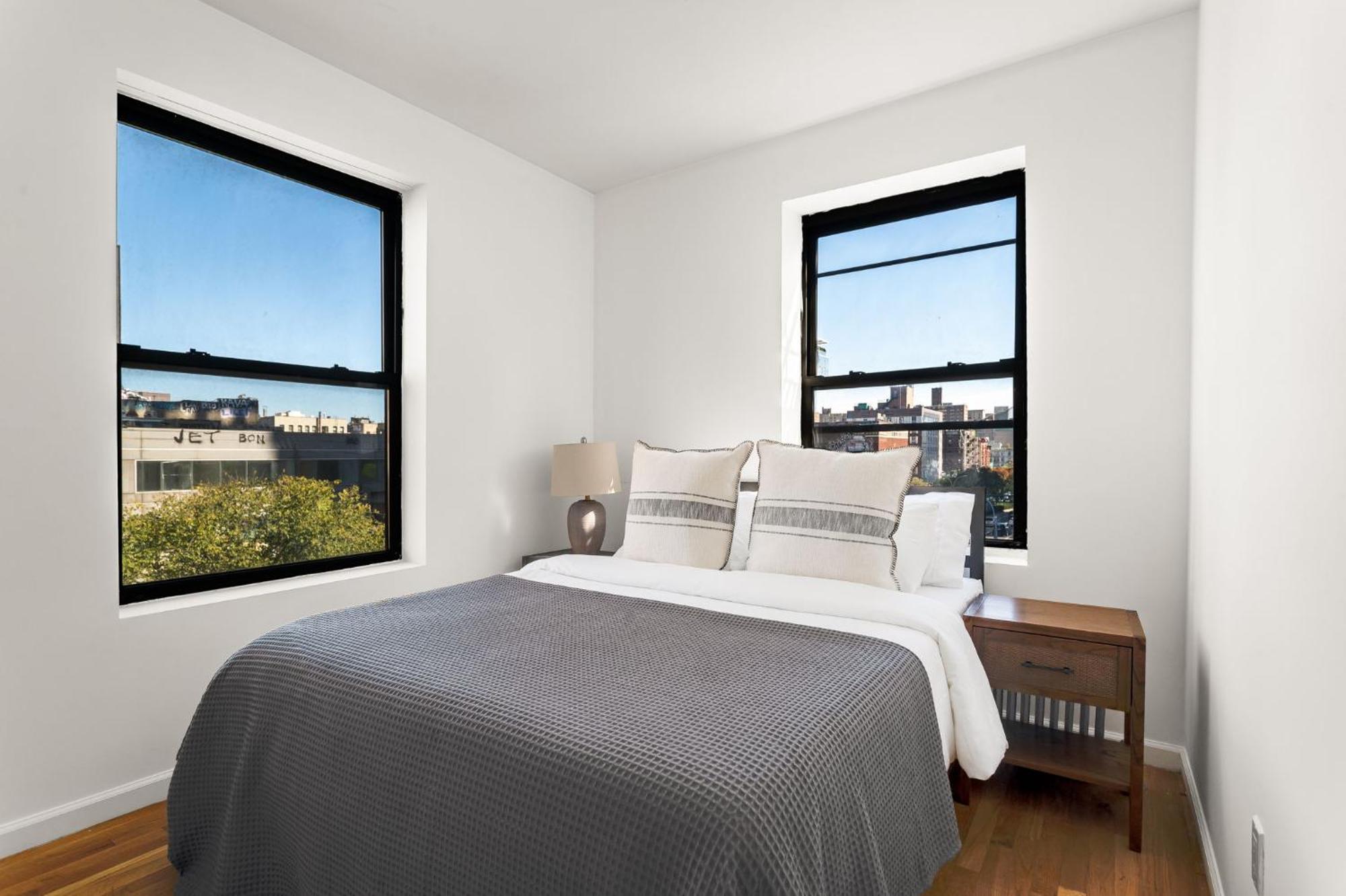 Chic 3bd 1bath Space Close To East River Walk Apartment New York